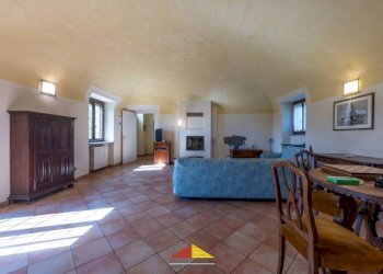 Salone - Villa Frazione Ruata Eandi, Saluzzo - photo 16