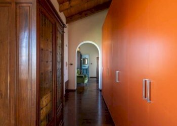 Corridoio - Villa Frazione Ruata Eandi, Saluzzo - photo 29