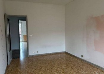 Camera da letto - Three-room apartment via Generale Giuseppe Perotti, 10, Grugliasco - photo 13