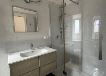 Bagno - Trilocale via Salaria, 95, Roma - foto 8