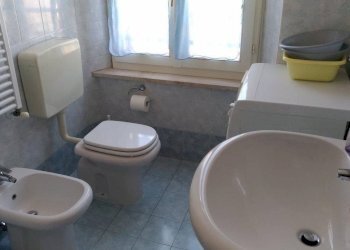 Bagno - One-room apartment via Emilia Est, 50, Parma (neighborhood San Lazzaro) - photo 28