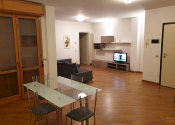 Salone - Two-room apartment piazza Giuseppina Strepponi, 15, Parma - photo 9