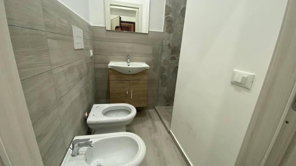 Bagno - Two-room apartment via Manderino, Palermo (neighborhood Sferracavallo) - photo 3