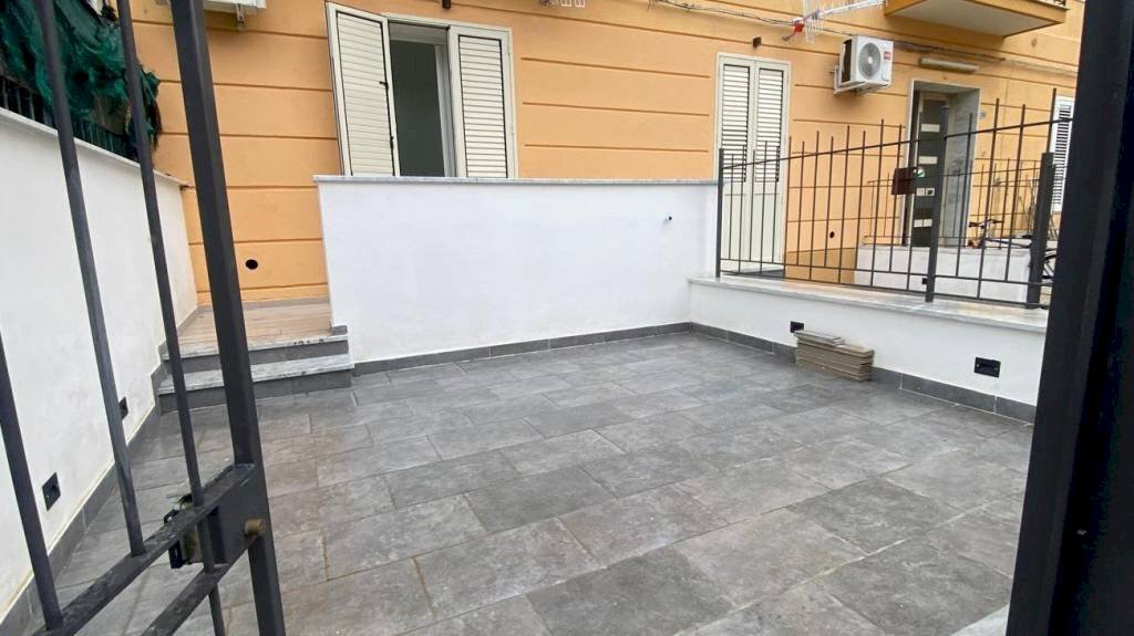 Terrazzo - Two-room apartment via Manderino, Palermo (neighborhood Sferracavallo) - photo 2