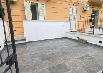 Terrazzo - Two-room apartment via Manderino, Palermo (neighborhood Sferracavallo) - photo 2