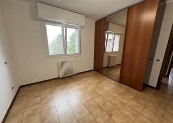 Camera da letto - Quadrilocale via Belvedere, 11, Zola Predosa - foto 17