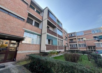 Facciata - Quadrilocale via Wolfgang Amadeus Mozart, 13, Bologna (zona Barca) - foto 2