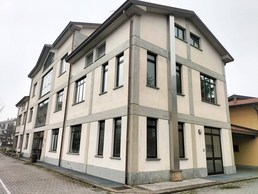 Facciata - Warehouse via Luigi Mercantini, 15, Varese - photo 3