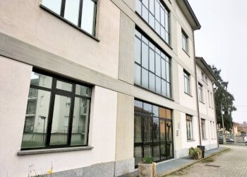 Facciata - Warehouse via Luigi Mercantini, 15, Varese - photo 4