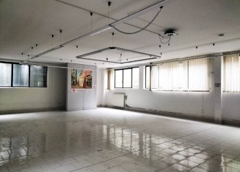 Magazzino - Warehouse via Luigi Mercantini, 15, Varese - photo 13