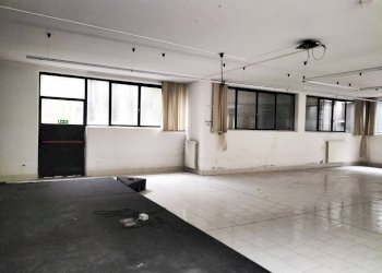 Interno non residenziale - Warehouse via Luigi Mercantini, 15, Varese - photo 16