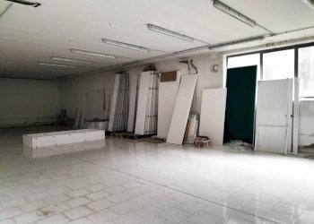 Interno non residenziale - Warehouse via Luigi Mercantini, 15, Varese - photo 27