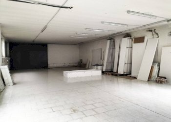 Magazzino - Warehouse via Luigi Mercantini, 15, Varese - photo 28