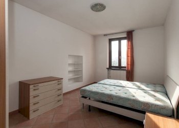 Camera da letto - Bilocale via Mario Caudana, 118/9, Castiglione Torinese - foto 1