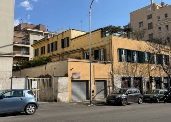 Zona - Shop piazza di San Pancrazio, Roma - photo 1