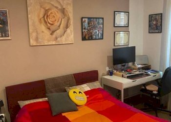 Camera da letto - Trilocale via Dante di Nanni, 15, Torino (zona Cenisia) - foto 11