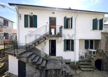 Casa all\'aperto - Casa indipendente Loc. Provvedasco
 
snc, Calice al Cornoviglio - foto 2