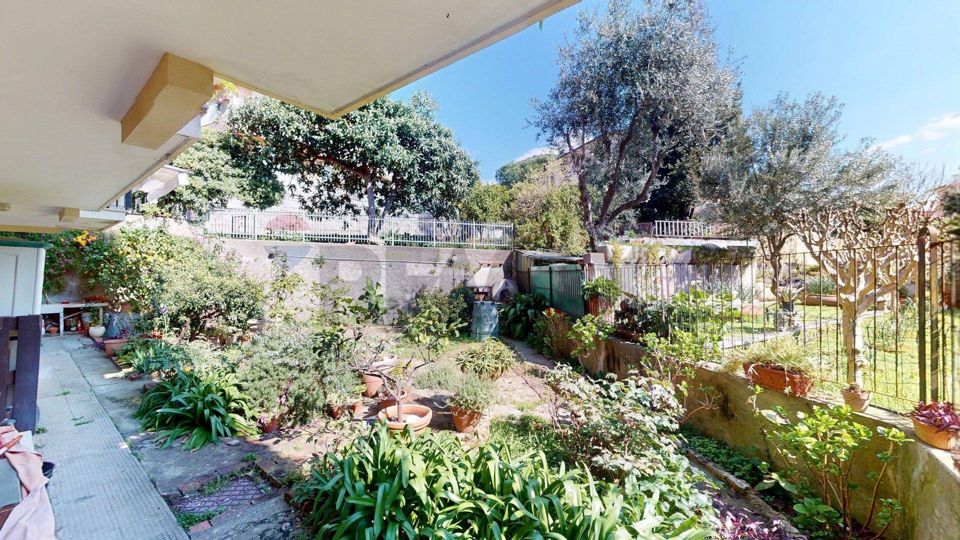 Giardino - Appartamento Via N. Fabrizi, Genova - foto 3