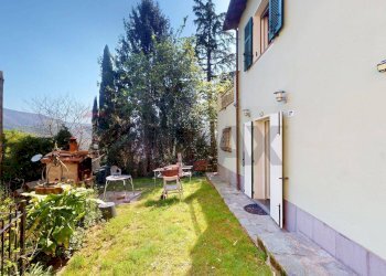 Giardino - Casa indipendente Via Pozzoni
 
17 H, Genova - foto 3