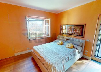 Camera / camera da letto - Casa indipendente Via Pozzoni
 
17 H, Genova - foto 21