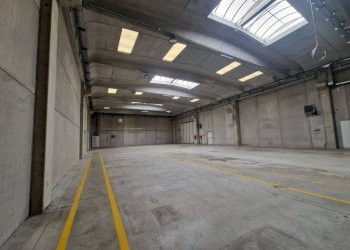 Interno non residenziale - Capannone via Ticino, Nerviano - foto 5