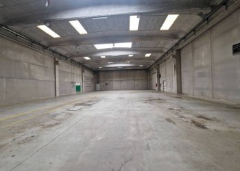 Interno non residenziale - Capannone via Ticino, Nerviano - foto 8