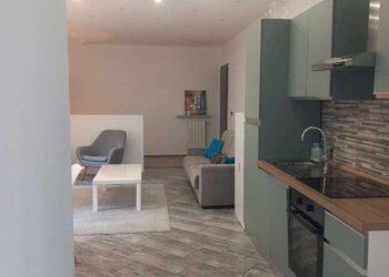 Soggiorno - Two-room apartment via SAN FRANCESCO D'ASSISI, 2, Torino (neighborhood Centro) - photo 15