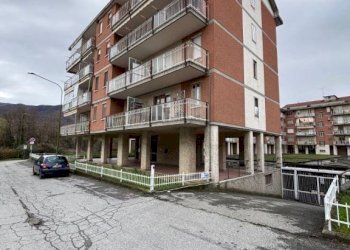 Facciata - Box largo Dino Buffa, 5, Luserna San Giovanni - foto 10