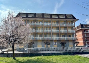 Facciata - Three-room apartment via Luigi Tegas, 42, Luserna San Giovanni - photo 38