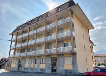 Facciata - Trilocale via Luigi Tegas, 42, Luserna San Giovanni - foto 40
