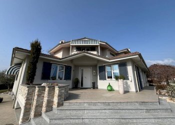 Facciata - Villa via Cimitero Carmine, 1/A, Magliano Alpi - foto 1