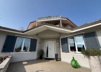 Facciata - Villa via Cimitero Carmine, 1/A, Magliano Alpi - foto 2