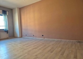 Camera da letto - Trilocale corso Nizza, 57, Cuneo (zona Centro) - foto 24