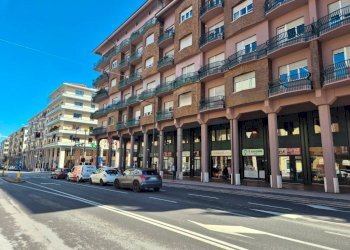 Zona - Trilocale corso Nizza, 57, Cuneo (zona Centro) - foto 29