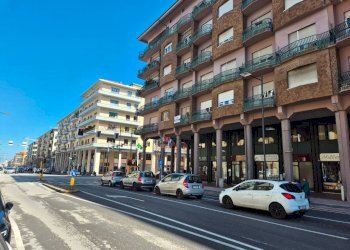Zona - Trilocale corso Nizza, 57, Cuneo (zona Centro) - foto 31