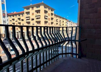 Balcone - Three-room apartment corso Nizza, 57, Cuneo (neighborhood Centro) - photo 32