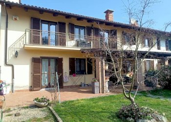 Facciata - Villa Frazione Bricco Visconti Sud, 14, Valfenera - foto 1
