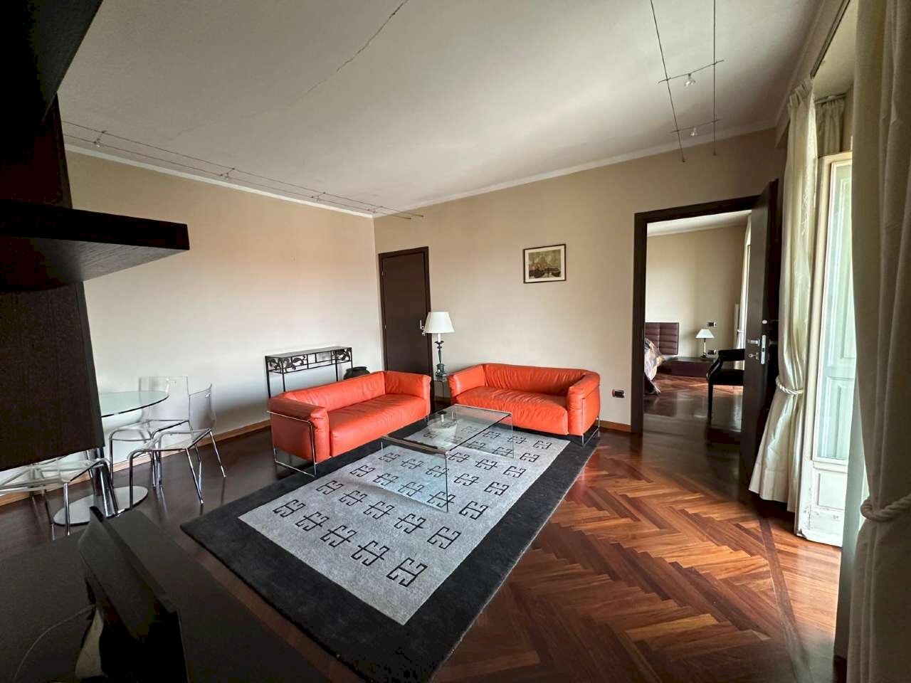 2 - Three-room apartment piazza Statuto, 4, Torino (neighborhood Centro) - photo 2