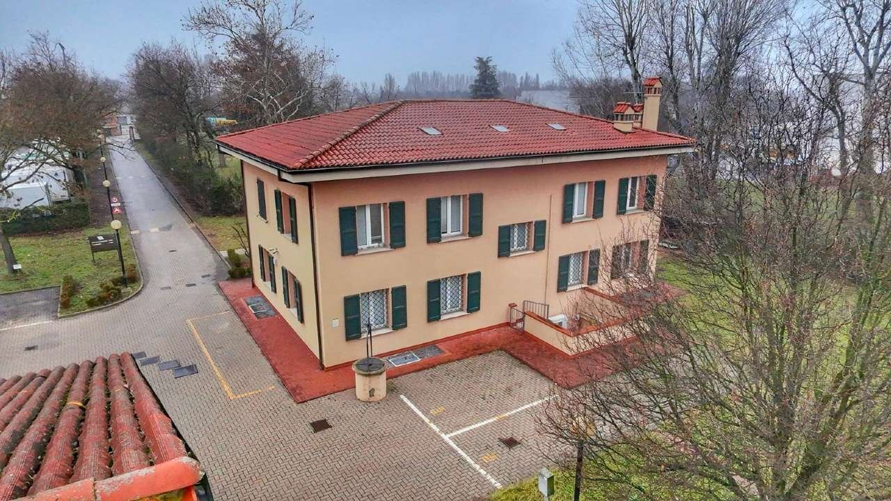 whatsapp image 2026-01-19 at 00.46.29 - Office via Cadriano, Bologna (neighborhood San Donato) - photo 3