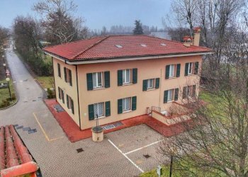 whatsapp image 2026-01-19 at 00.46.29 - Office via Cadriano, Bologna (neighborhood San Donato) - photo 3