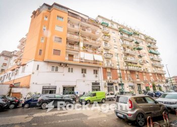 Facciata - Appartamento via Generale Francesco Pignatelli, 11, Napoli - foto 2