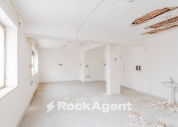 Interno non residenziale - Appartamento via Generale Francesco Pignatelli, 11, Napoli - foto 6