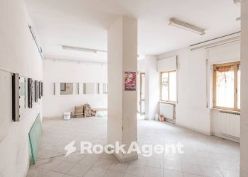 Interno non residenziale - Appartamento via Generale Francesco Pignatelli, 11, Napoli - foto 10