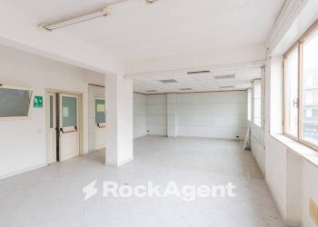 Interno non residenziale - Appartamento via Generale Francesco Pignatelli, 11, Napoli - foto 24