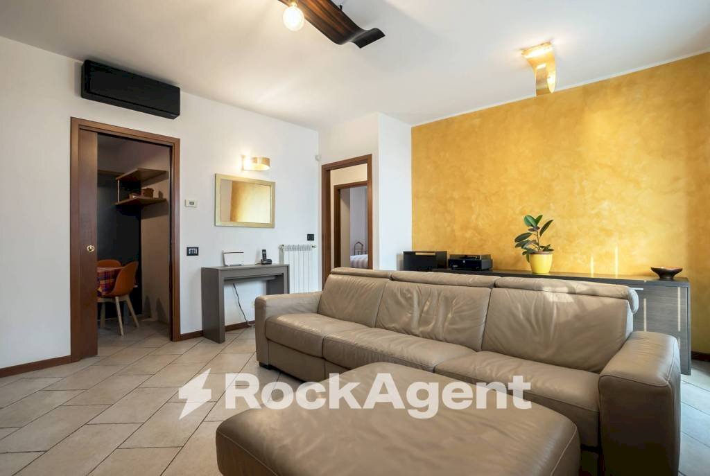 Salone - Three-room apartment via Sandro Pertini, 22, Treviolo - photo 1