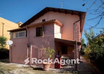 Facciata - Villa viale I Maggio, 75, Fano - photo 19