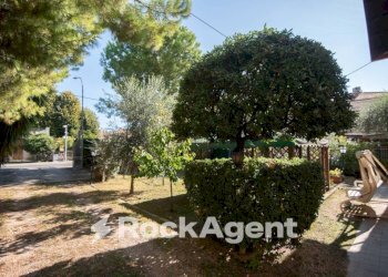 Giardino - Villa viale I Maggio, 75, Fano - photo 28