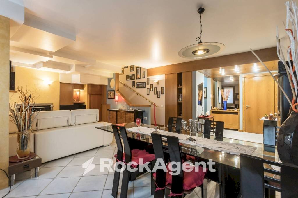 Salone - Quadrilocale via della Vittoria, 8, Bonate Sopra - foto 1