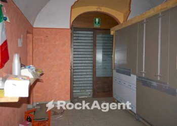 Interno non residenziale - Negozio via Guglielmo Marconi, 8, Pont-Canavese - foto 11