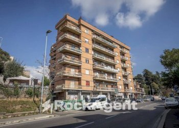 Facciata - Quadrilocale via Nazionale Tiburtina, Tivoli - foto 2